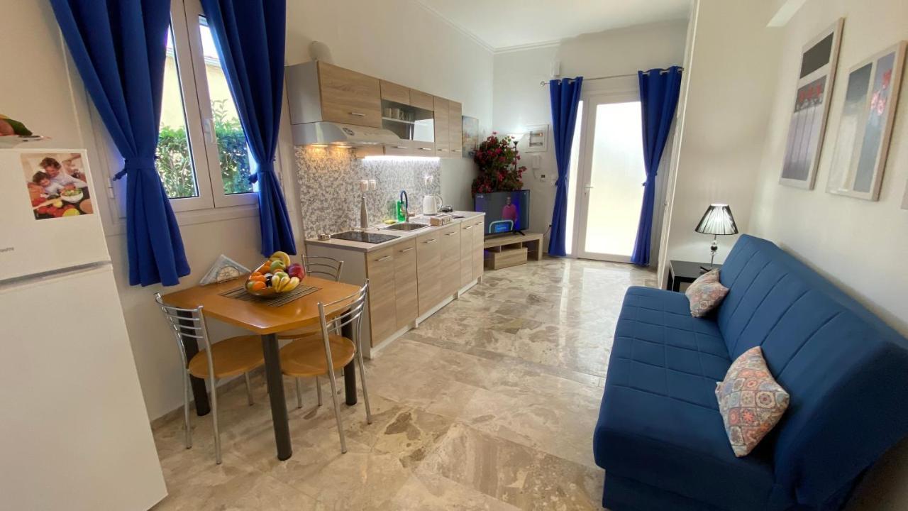 Patras Blue Suite Eksteriør billede